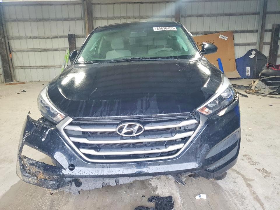 2017 HYUNDAI TUCSON SE 5
