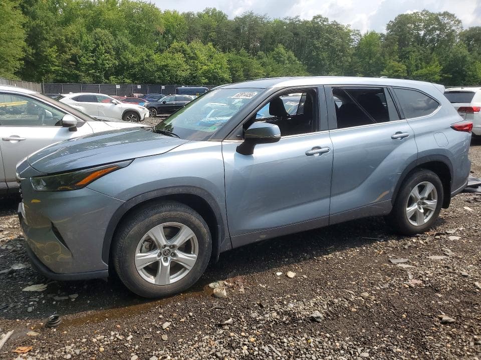 2022 TOYOTA HIGHLANDER LE - 1