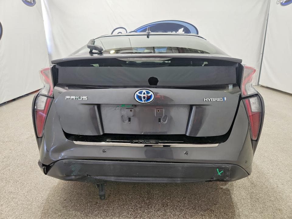 2017 TOYOTA PRIUS TWO 6