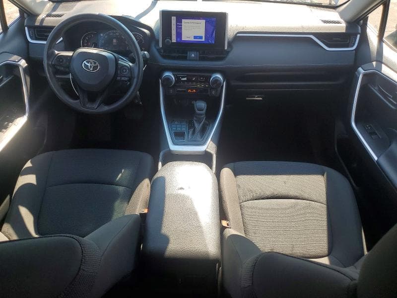 2023 TOYOTA RAV4 LE 8