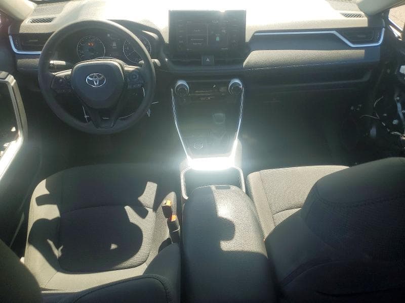 2022 TOYOTA RAV4 LE 8