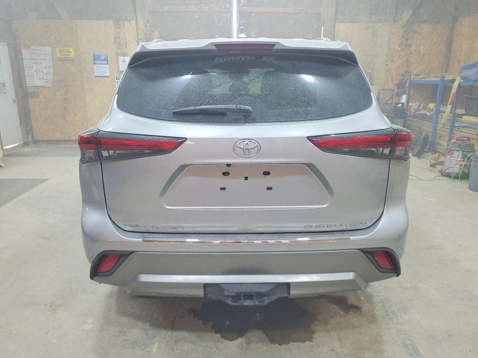 2022 TOYOTA HIGHLANDER PLATINUM 6