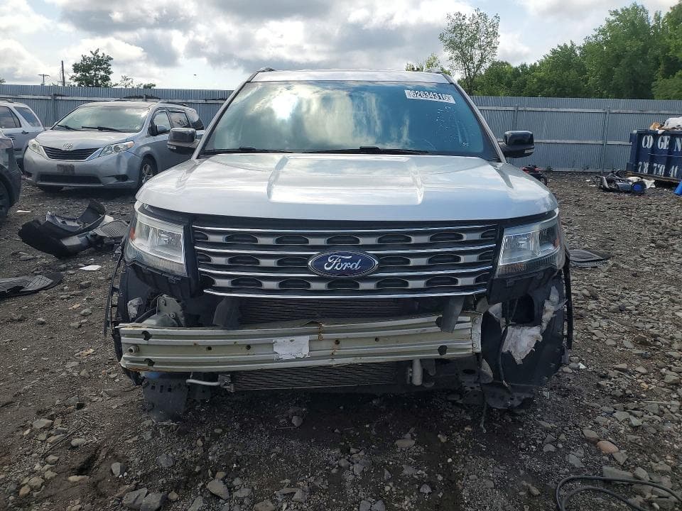 2017 FORD EXPLORER XLT 5
