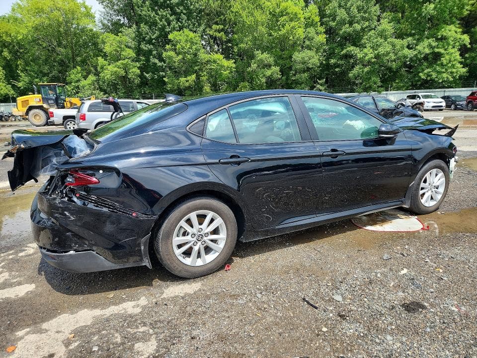 2025 TOYOTA CAMRY LE 3