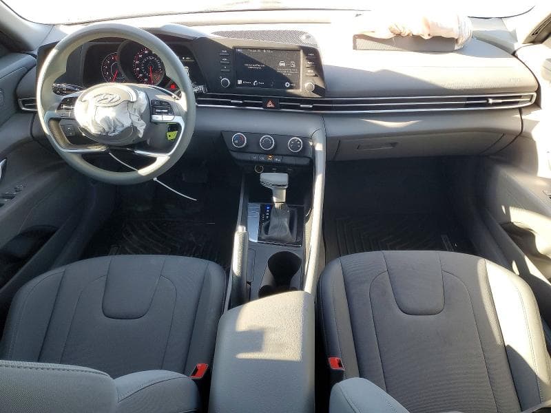 2023 HYUNDAI ELANTRA SE 8
