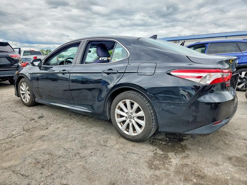 2020 TOYOTA CAMRY LE 2