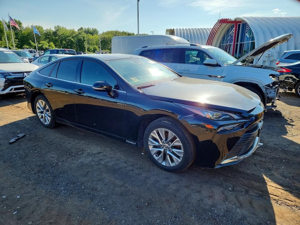2022 TOYOTA MIRAI XLE 4