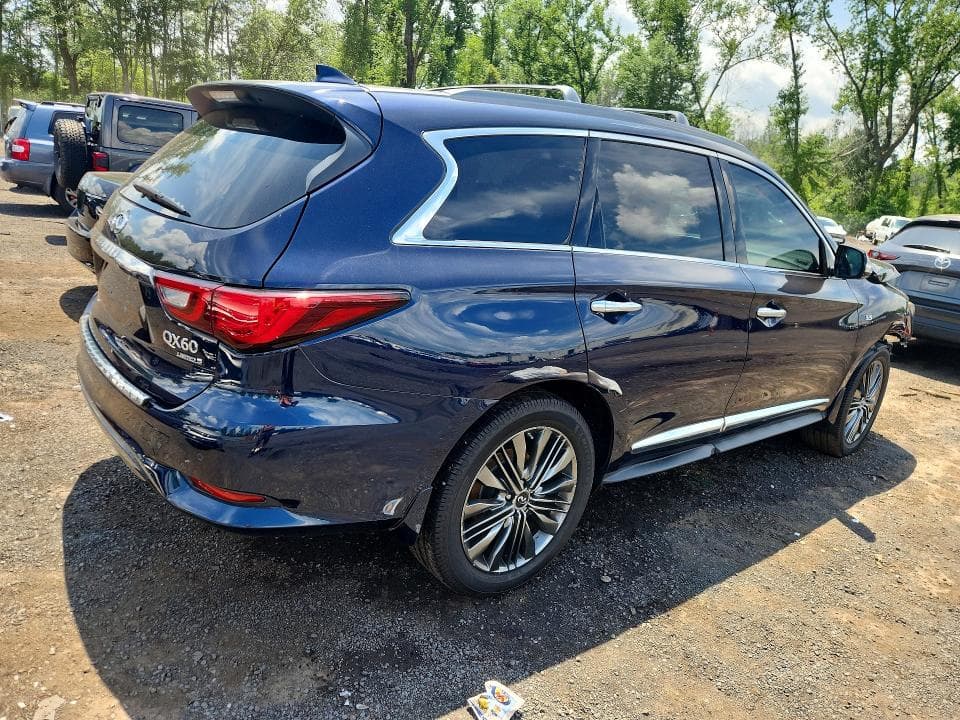 2019 INFINITI QX60 LUXE 3
