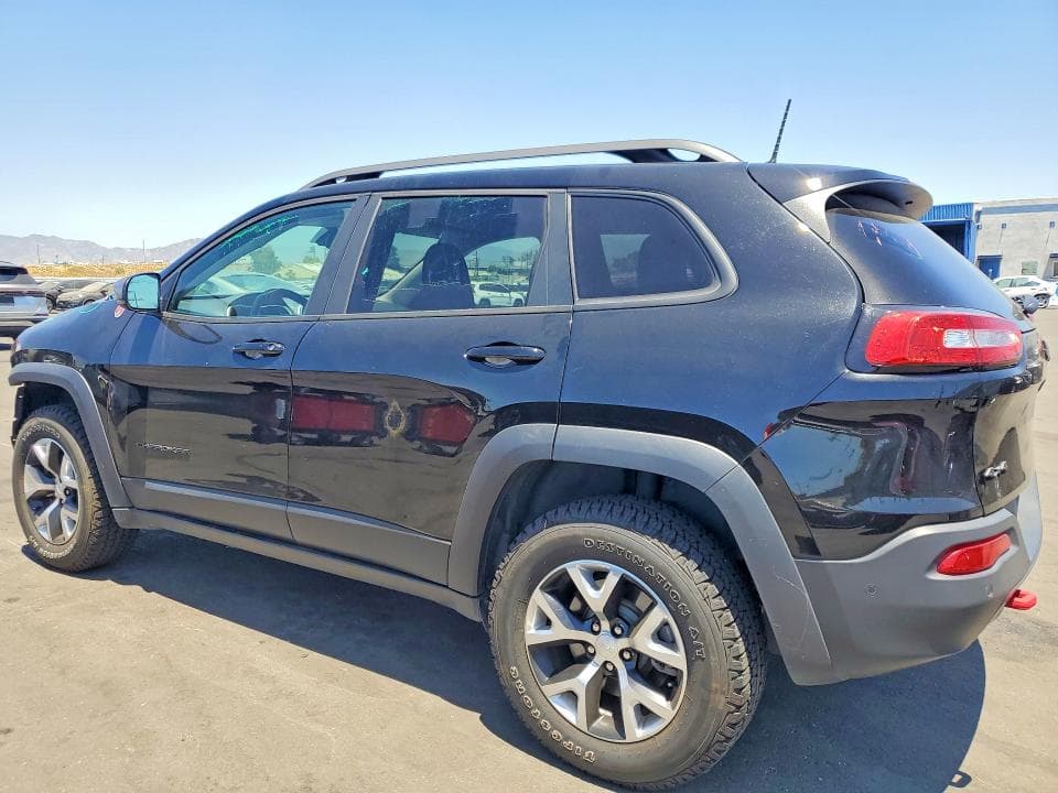2018 JEEP CHEROKEE TRAILHAWK 2