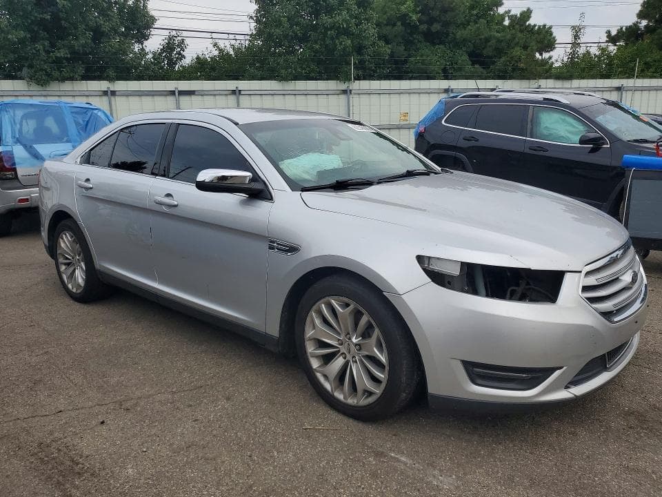 2018 FORD TAURUS LIMITED 4