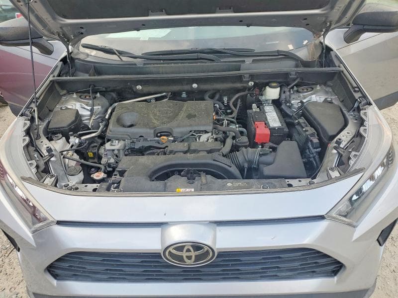 2020 TOYOTA RAV4 LE 12