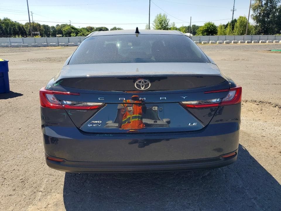 2025 TOYOTA CAMRY LE 6