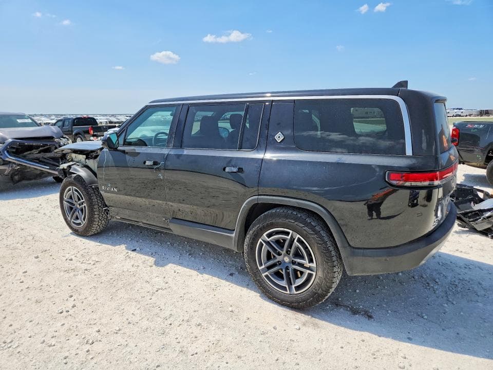2025 RIVIAN R1S ADVENTURE 2