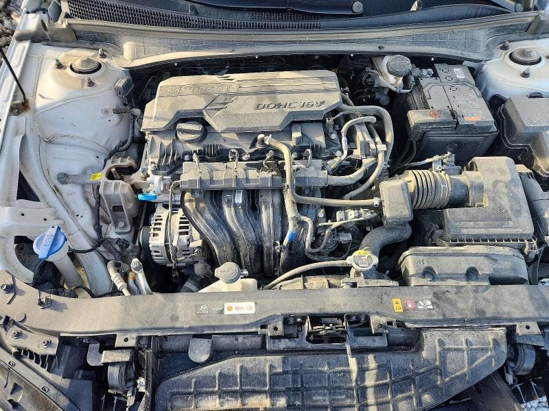 2025 HYUNDAI ELANTRA SEL 11