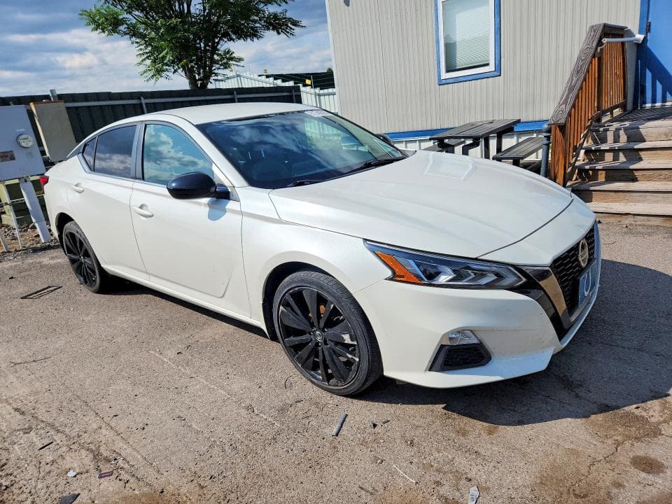 2019 NISSAN ALTIMA SR 4