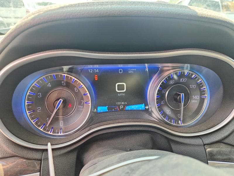 2017 CHRYSLER 300C 9