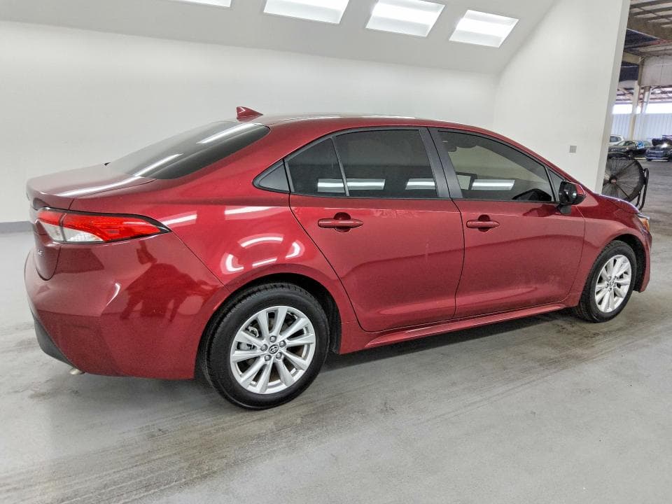 2026 TOYOTA COROLLA LE 3