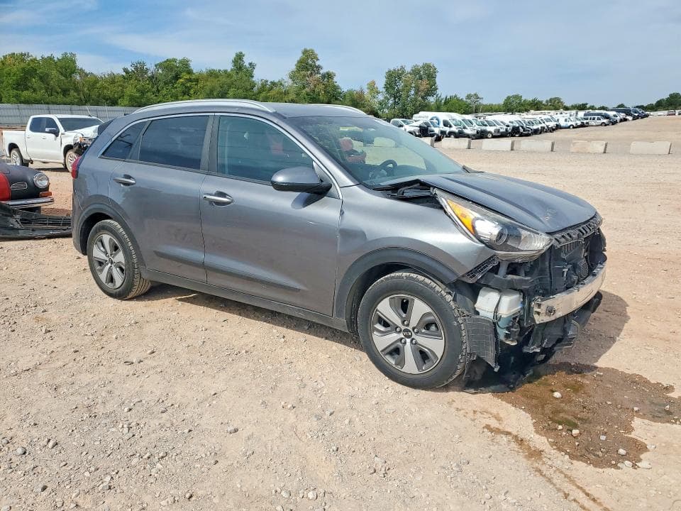 2018 KIA NIRO LX 4