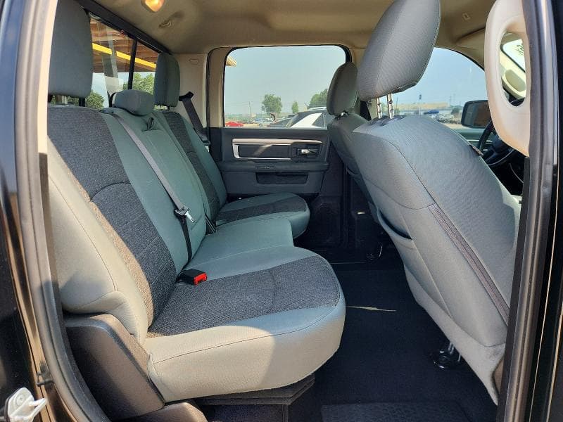 2019 RAM 1500 CLASSIC SLT 10