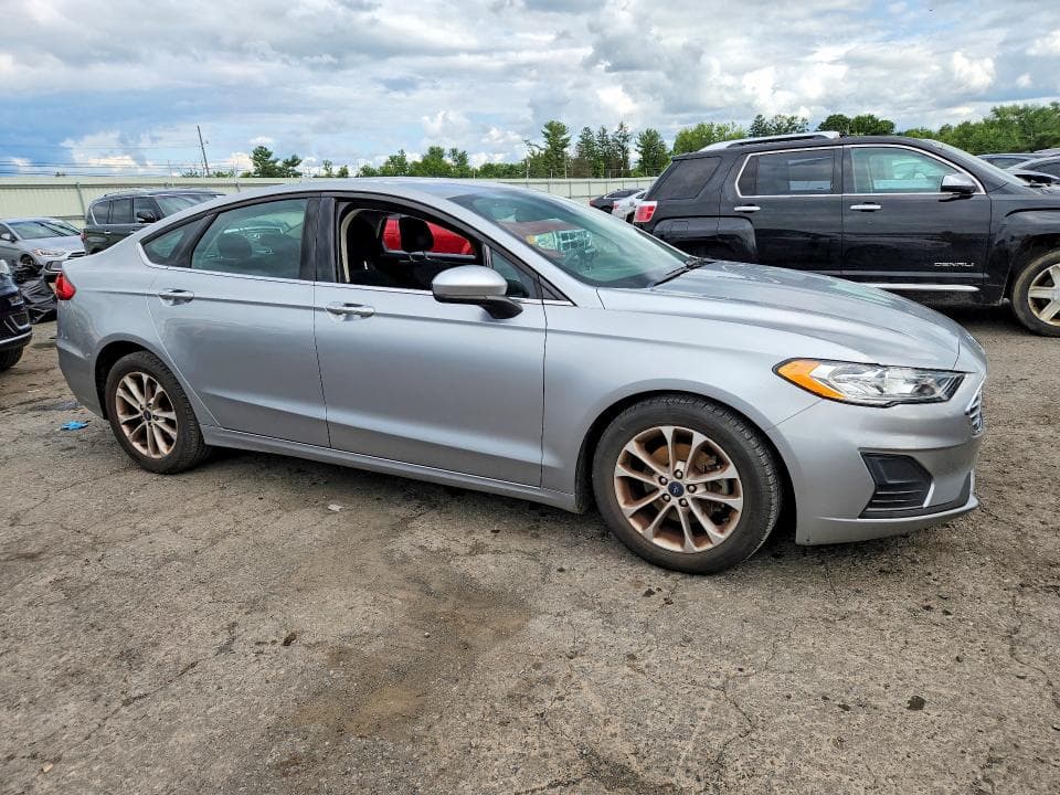 2020 FORD FUSION SE 4