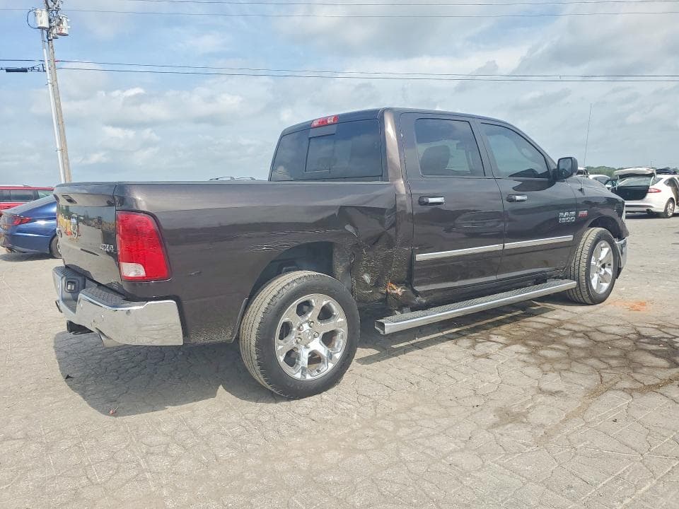 2017 RAM 1500 SLT 3