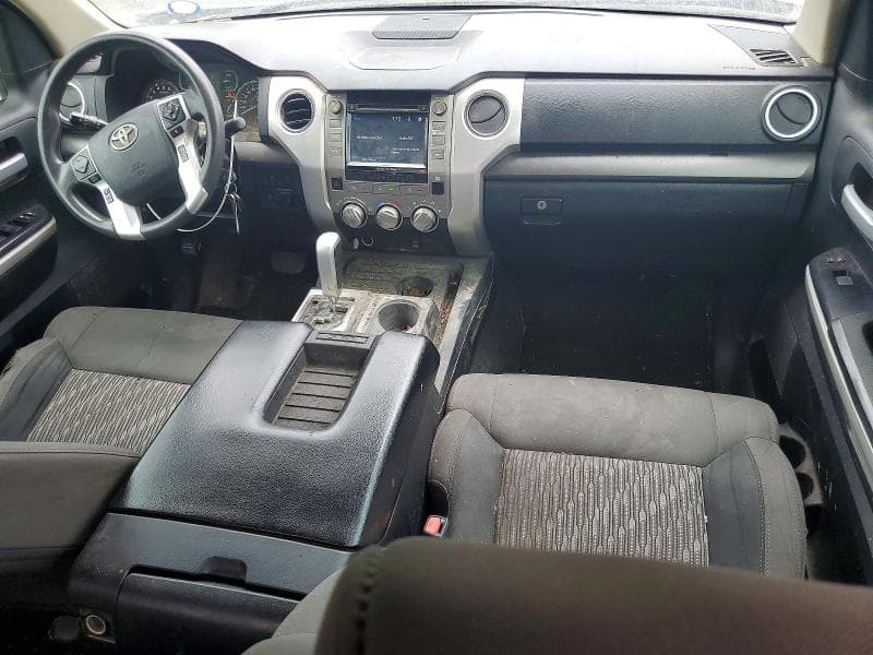 2018 TOYOTA TUNDRA SR5 8