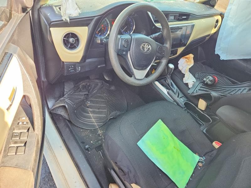 2019 TOYOTA COROLLA LE 8