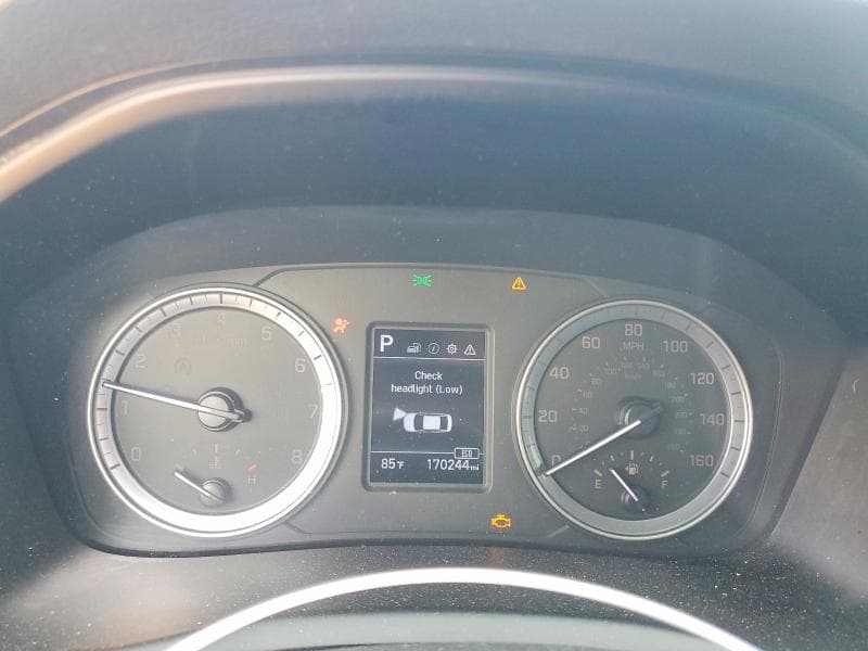 2018 HYUNDAI SONATA SE 9