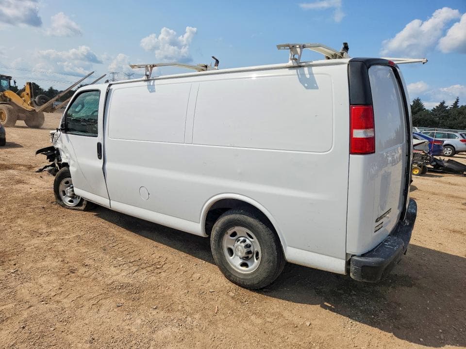 2018 CHEVROLET EXPRESS 2