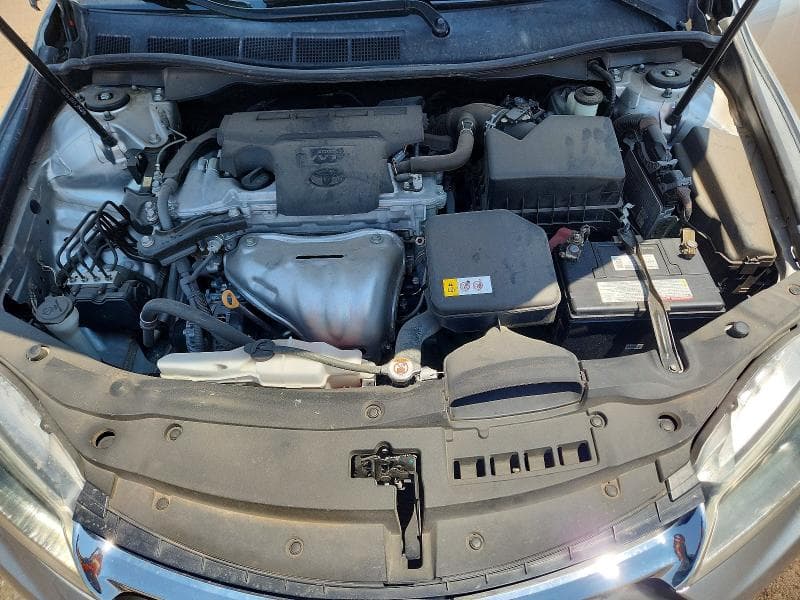 2017 TOYOTA CAMRY SE 11