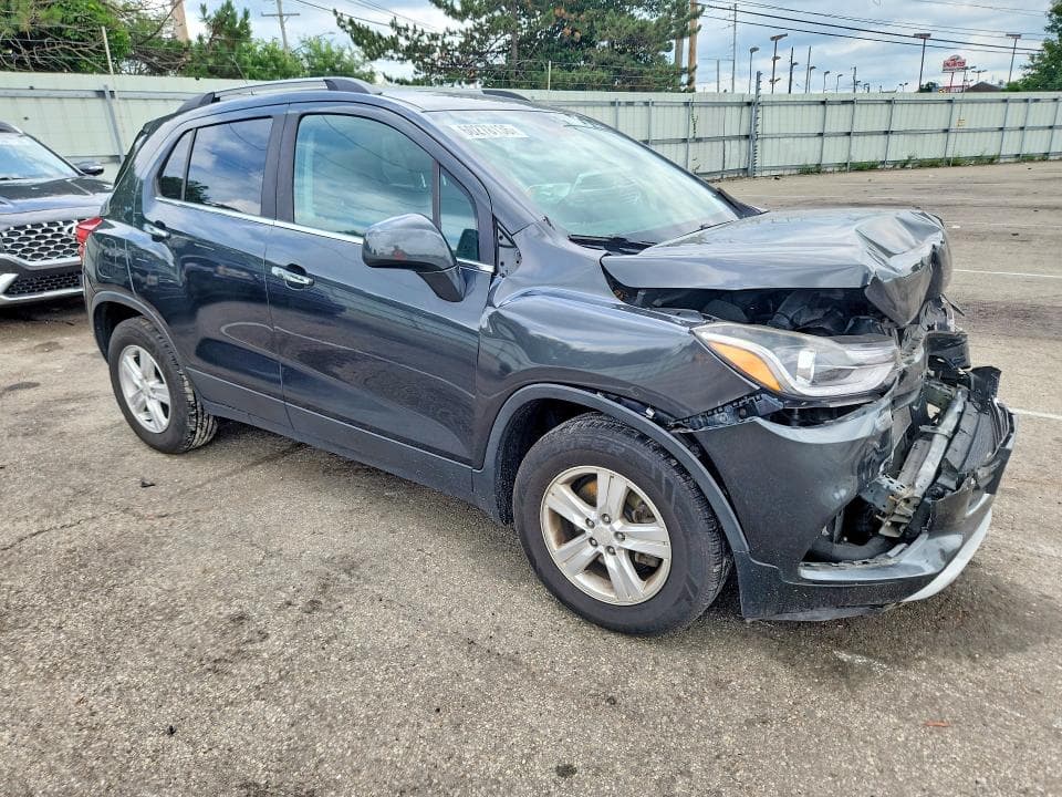 2018 CHEVROLET TRAX 1LT 4