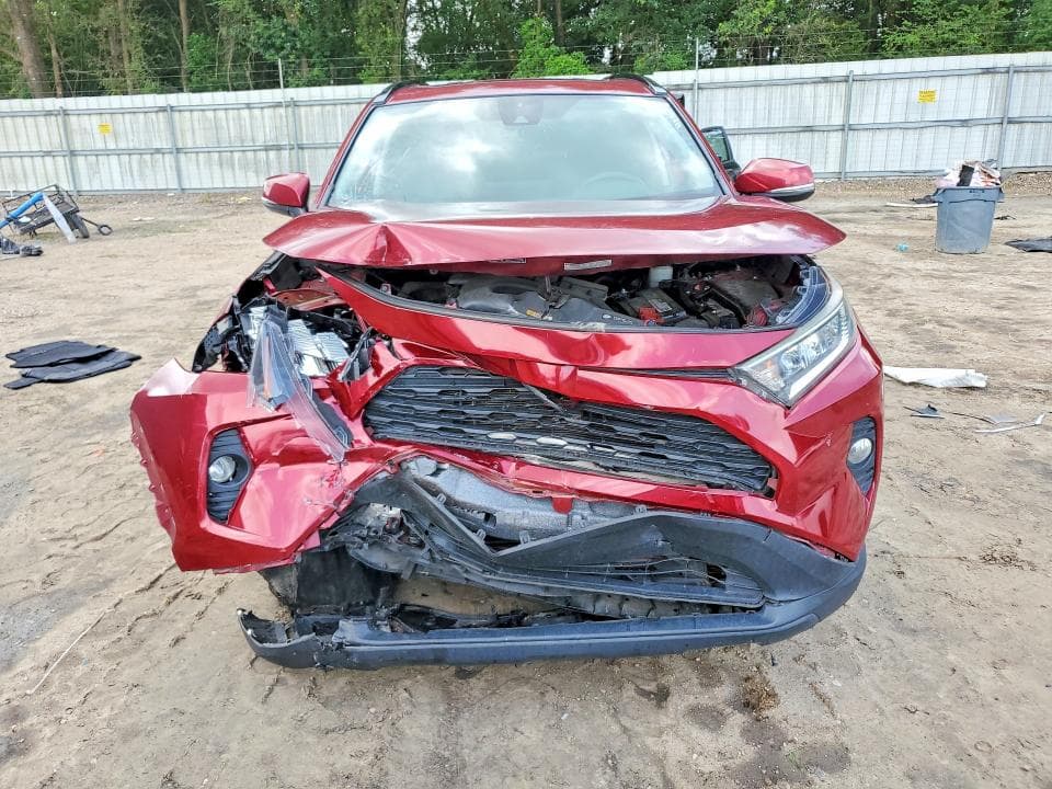 2021 TOYOTA RAV4 XLE 5
