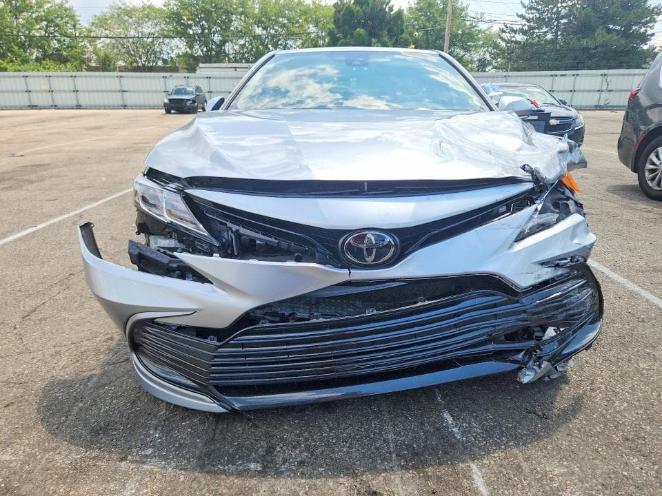 2023 TOYOTA CAMRY LE 5
