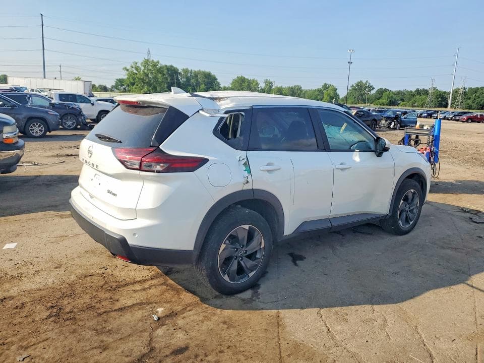 2024 NISSAN ROGUE SV 3