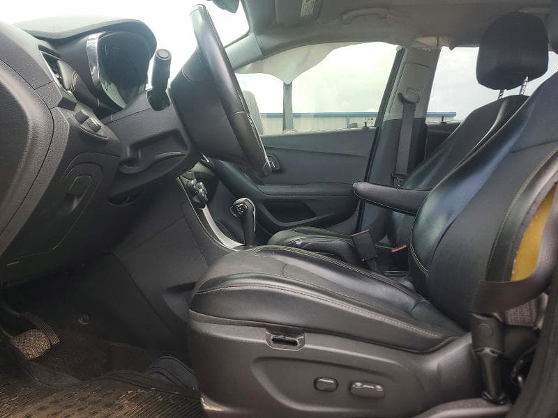2019 CHEVROLET TRAX 1LT 7