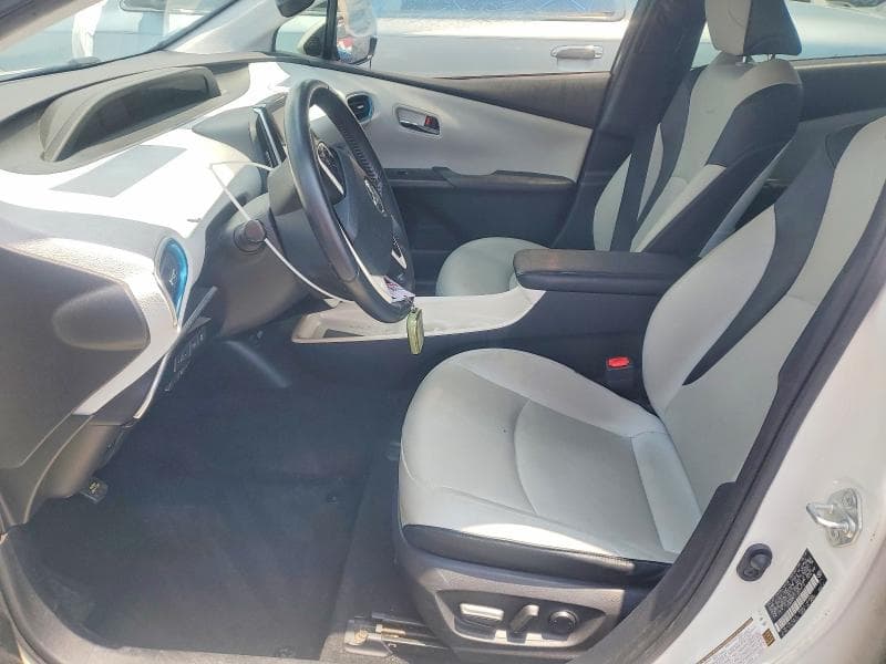 2018 TOYOTA PRIUS FOUR 7
