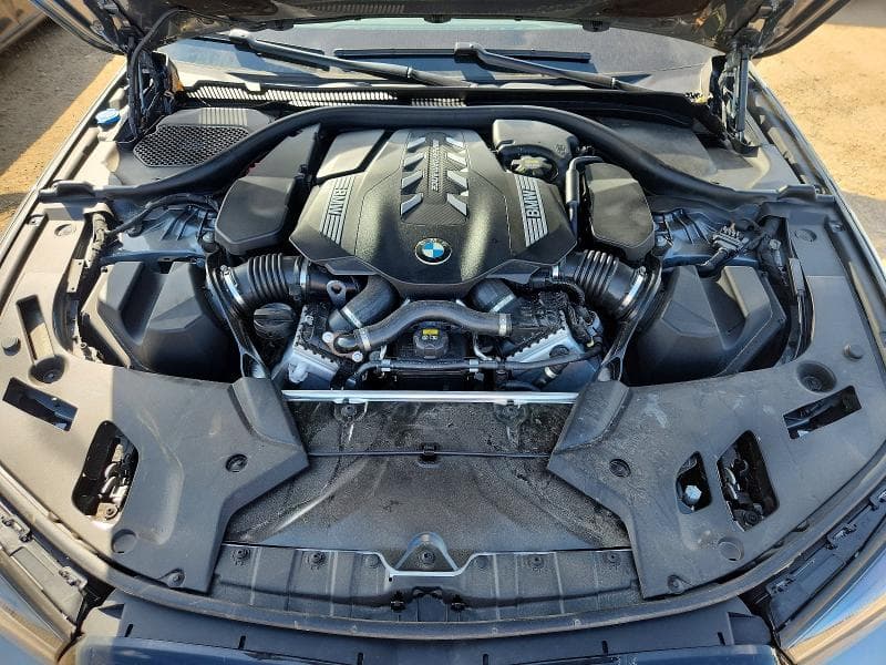 2023 BMW M550XI 11