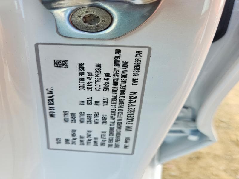2026 TESLA MODEL 3 12