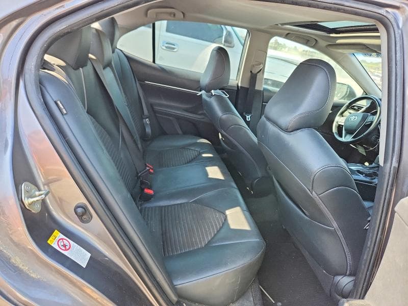 2018 TOYOTA CAMRY L 10
