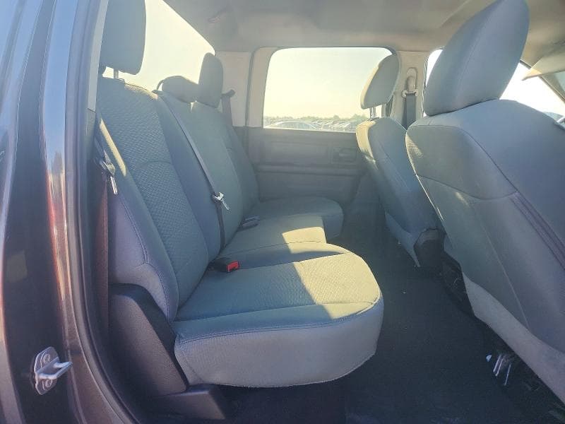 2018 RAM 2500 ST 10