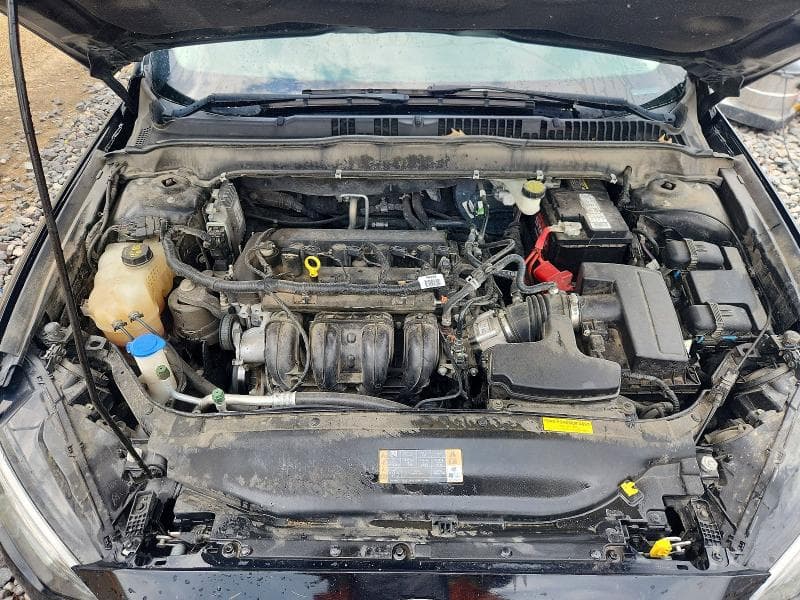 2017 FORD FUSION SE 11