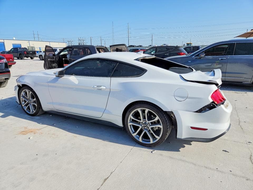 2022 FORD MUSTANG 2
