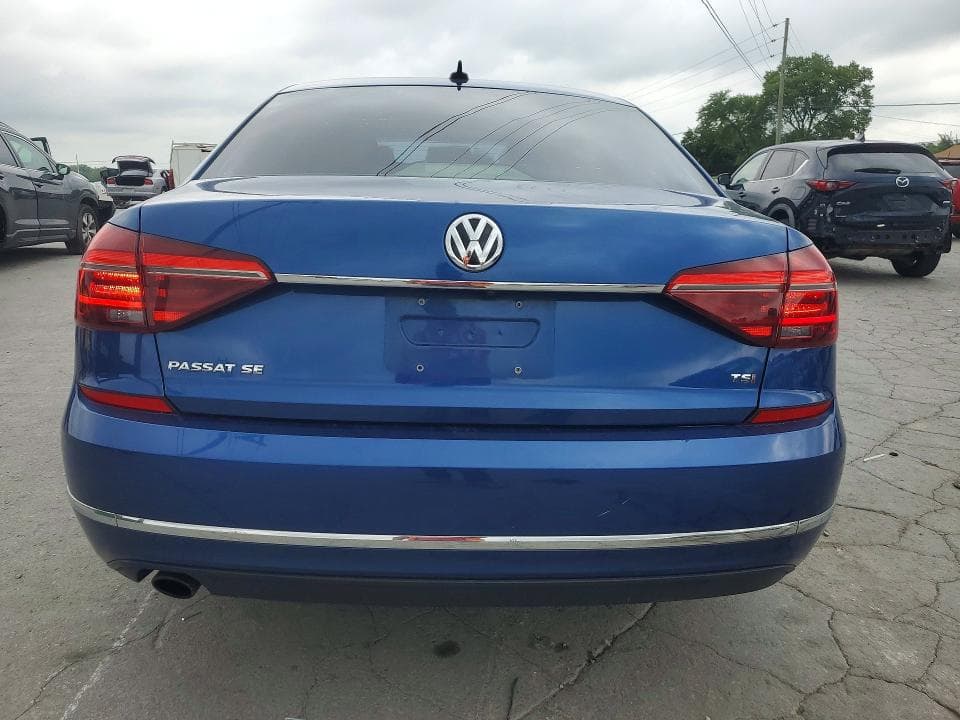 2017 VOLKSWAGEN PASSAT SE 6