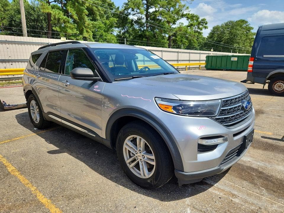 2021 FORD EXPLORER XLT 4