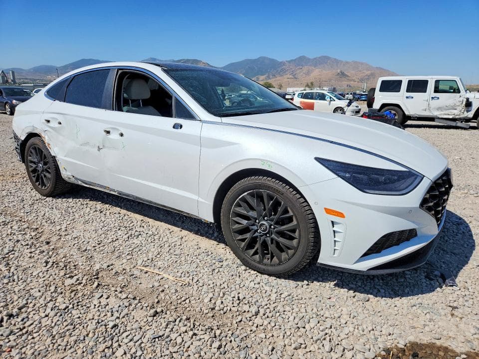 2021 HYUNDAI SONATA LIMITED 4