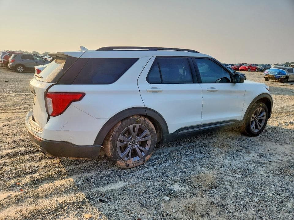 2021 FORD EXPLORER XLT 3