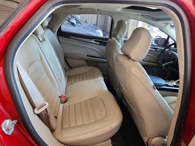 2020 FORD FUSION SE 10