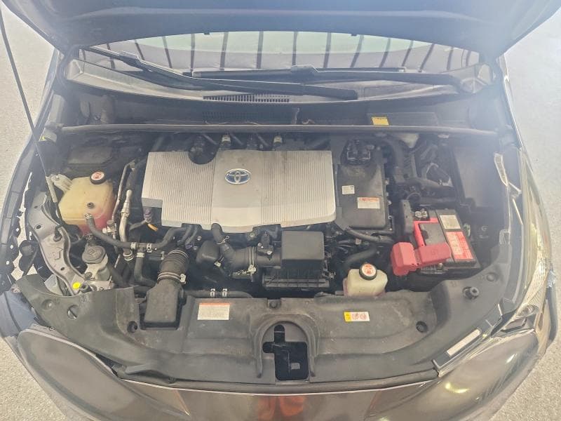2017 TOYOTA PRIUS TWO 11