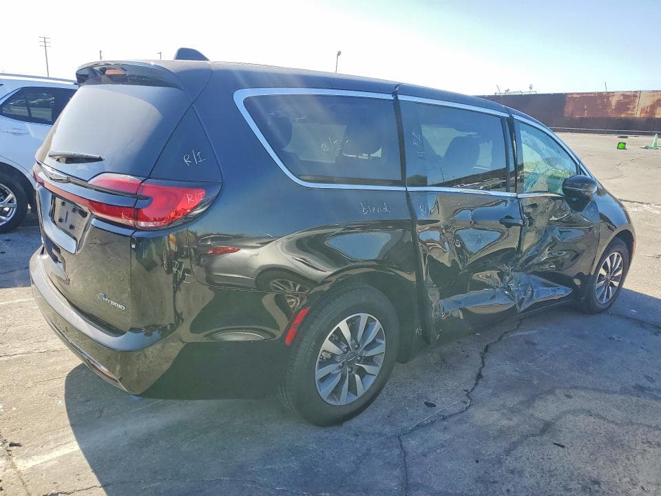 2024 CHRYSLER PACIFICA HYBRID SELECT 3