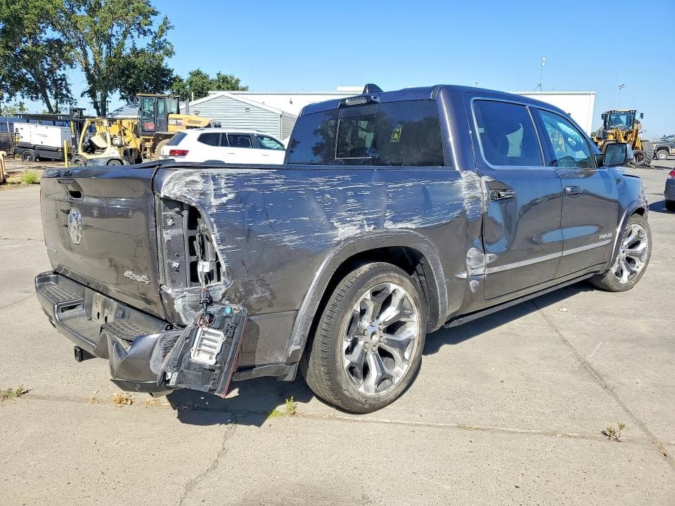 2023 RAM 1500 LIMITED 3